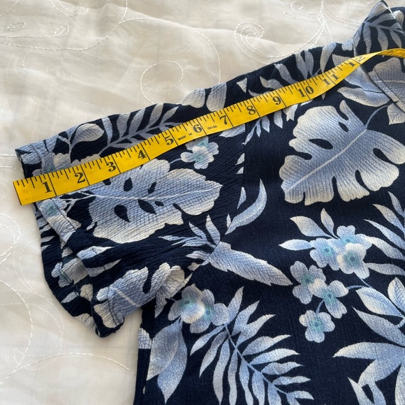 Kathy Lee Collection Large Short Sleeve Collared Button Down Top - Picture 10 of 12